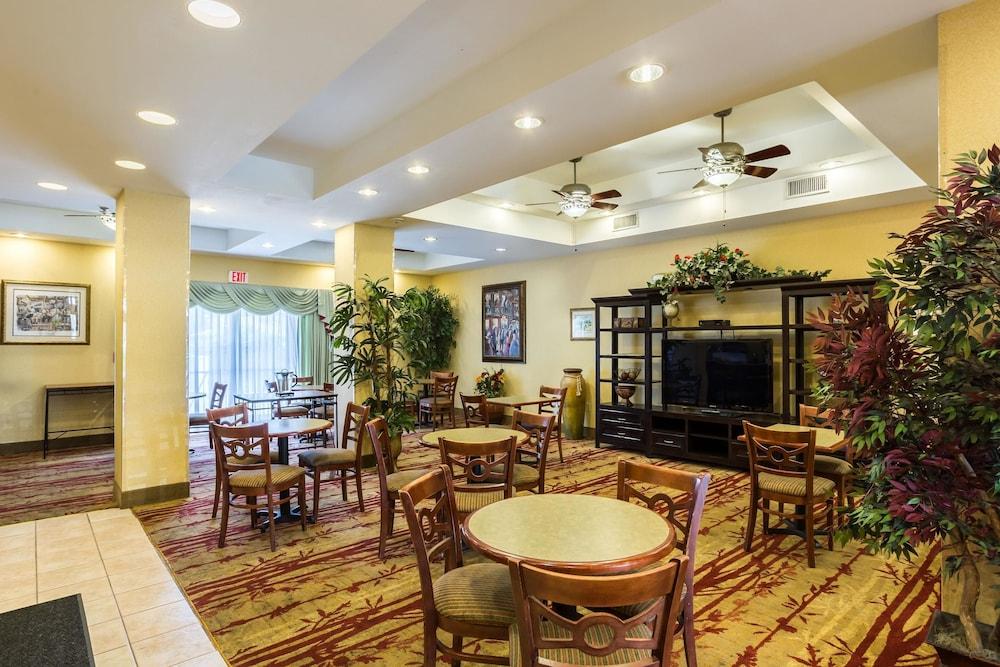Comfort East Hotel 2*