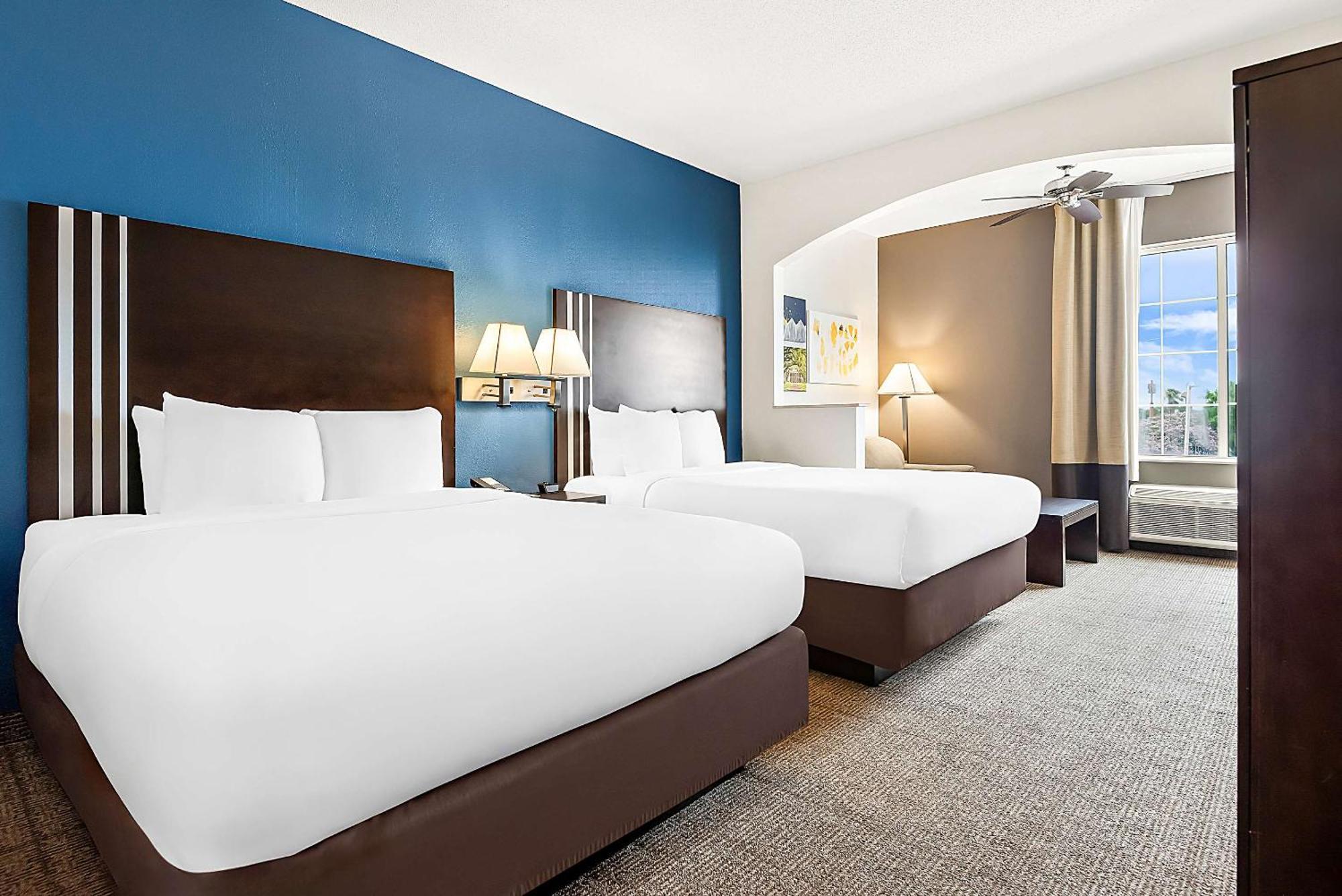 Hotel Comfort East