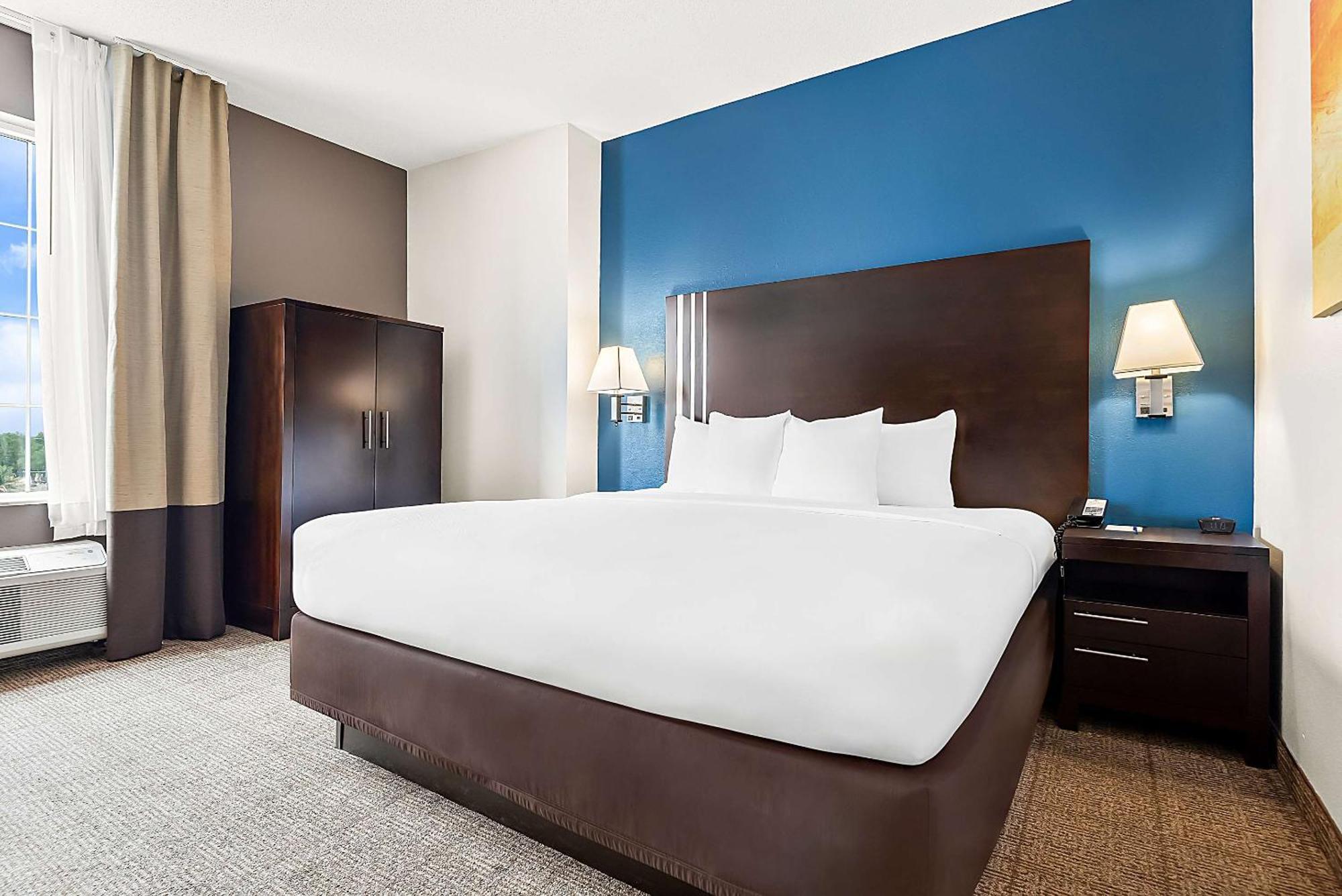 Comfort East Hotel 2*